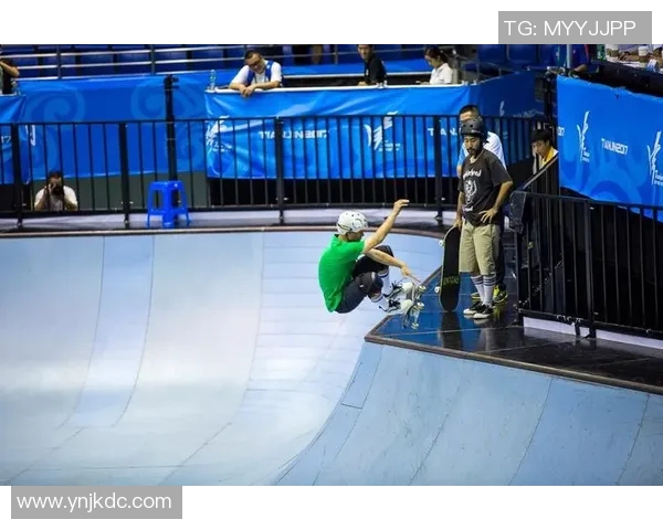 赵磊亲自揭秘滑板技巧与心得分享助你快速提升滑板水平